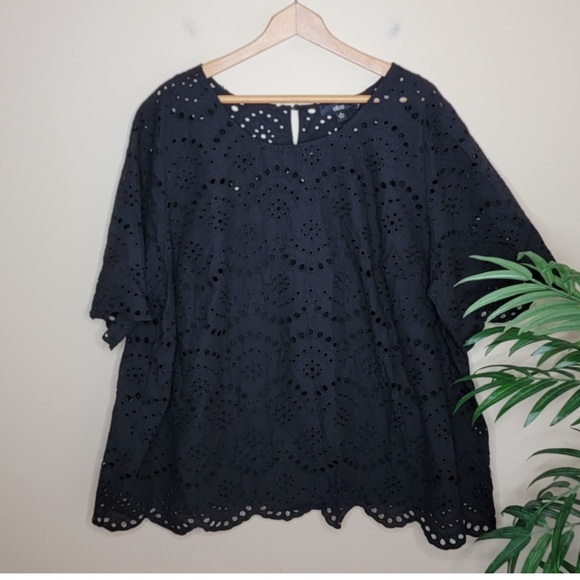 Ellos | Black Eyelet Lace Short Sleeve Scalloped Top - Picture 2 of 4